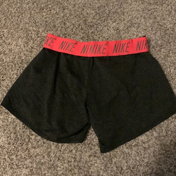 Womens Nike shorts Small - Picture 2 of 2